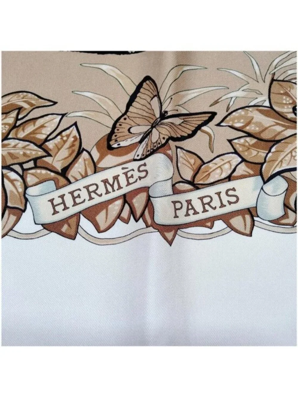 Authentic Hermès Jungle Love Carré 90 Silk Scarf White Animal Print